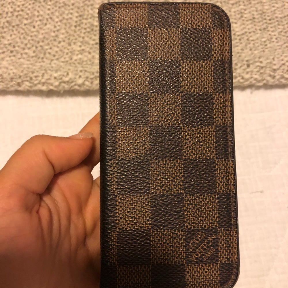 Authentic ! LOUIS VUITTON cell phone case
